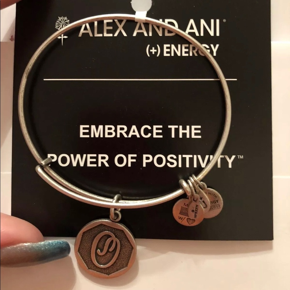 22-8Alex and Ani brushes silver O bangle.
